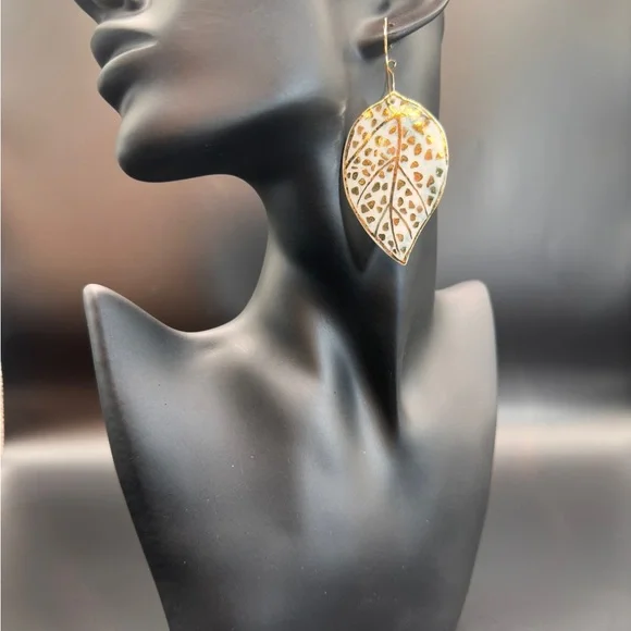 Handmade Luxury Ceramic Earrings – Unique, Lightweight, and Artistic Jewelry - Picture 6 of 11